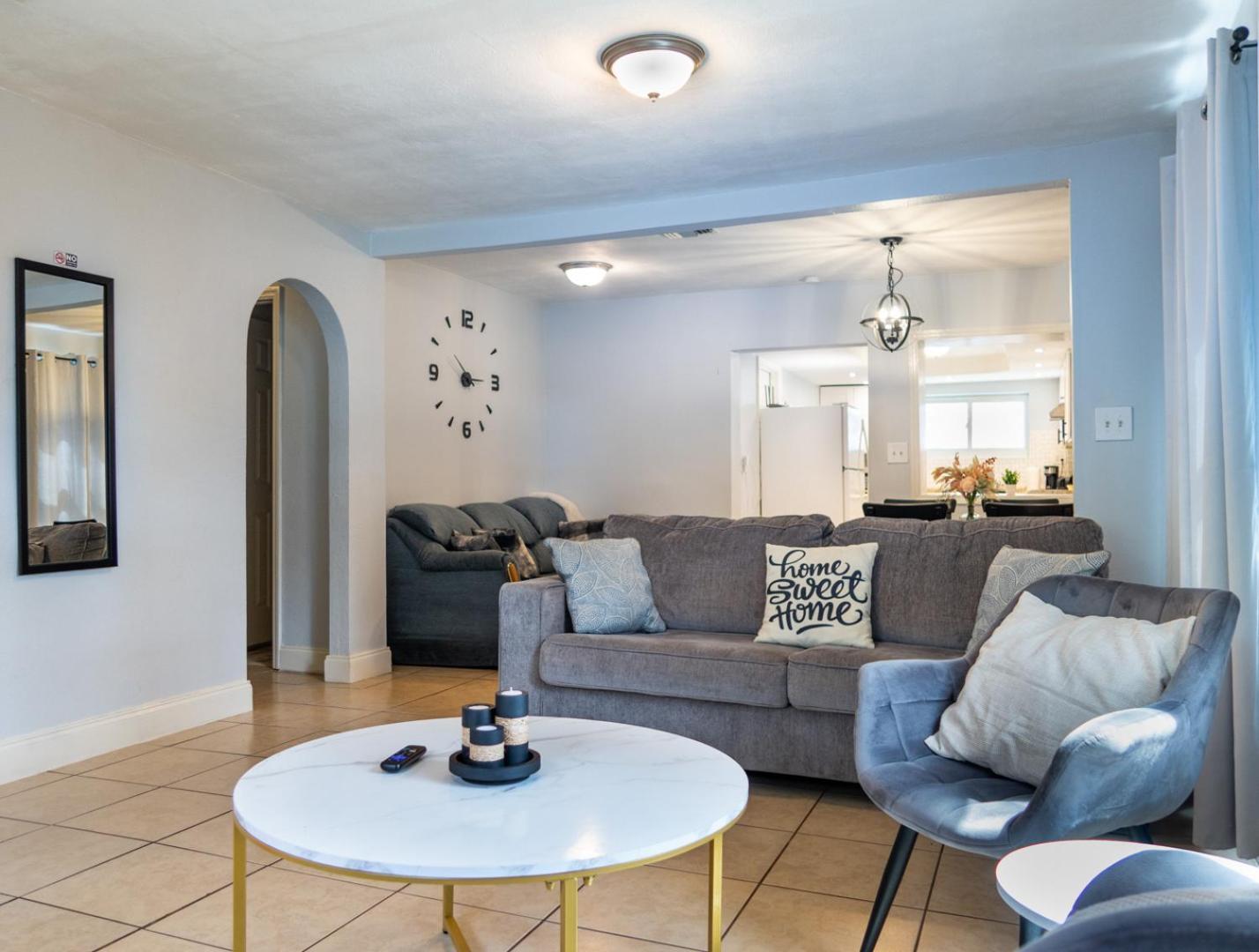 Cozy Home Near Busch Gardens Adventure Island And Usf Tampa Extérieur photo